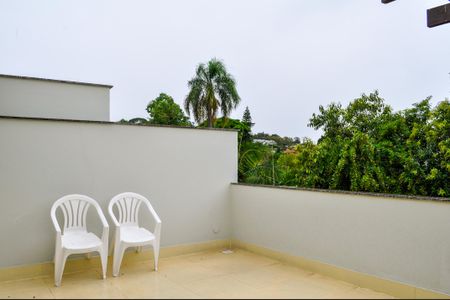 Casa de condomínio à venda com 265m², 3 quartos e 2 vagasCobertura