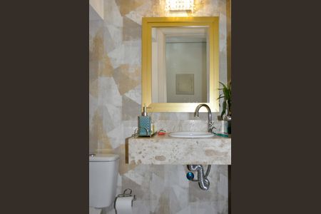 Casa de condomínio à venda com 265m², 3 quartos e 2 vagasLavabo