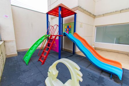 Apartamento à venda com 90m², 1 quarto e 1 vaga Apartamento à venda com 90m², 1 quarto e 1 vagaÁrea comum - Playground