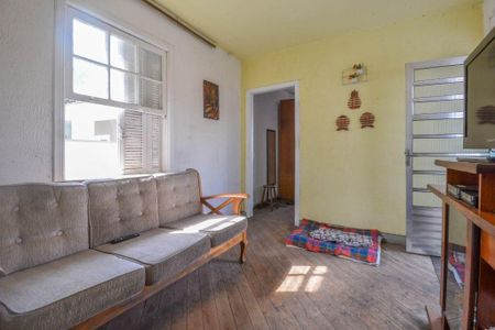 Casa à venda com 400m², 2 quartos e 1 vaga