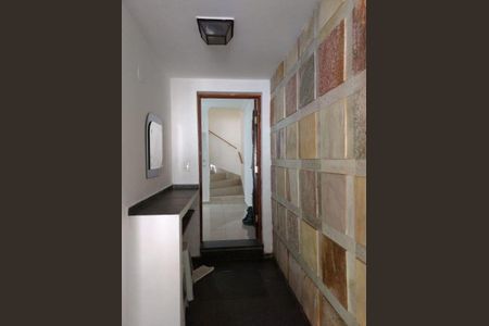 Casa à venda com 190m², 5 quartos e 2 vagas