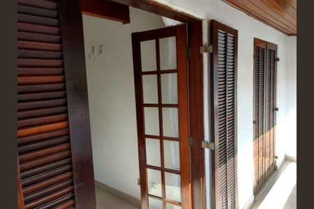 Casa à venda com 190m², 5 quartos e 2 vagas