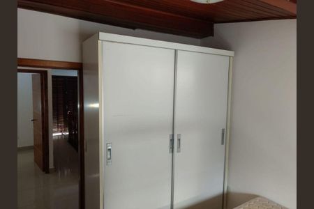 Casa à venda com 190m², 5 quartos e 2 vagas