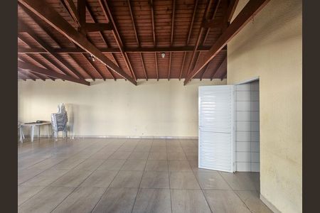 Apartamento para alugar com 50m², 2 quartos e 1 vaga Apartamento para alugar com 50m², 2 quartos e 1 vagaÁrea comum - Salão de festas