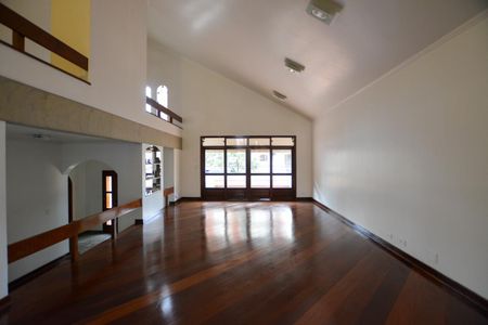 Casa à venda com 350m², 3 quartos e 4 vagasSALA