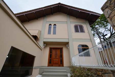 Casa à venda com 350m², 3 quartos e 4 vagasENTRADA