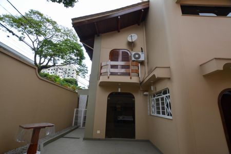Casa à venda com 350m², 3 quartos e 4 vagasQUINTAL