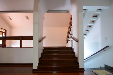 SALA de casa à venda com 3 quartos, 350m² em Vila Sonia, São Paulo