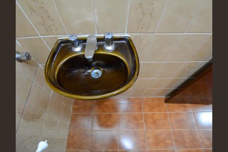 Casa à venda com 350m², 3 quartos e 4 vagasSALÃO BANHEIRO