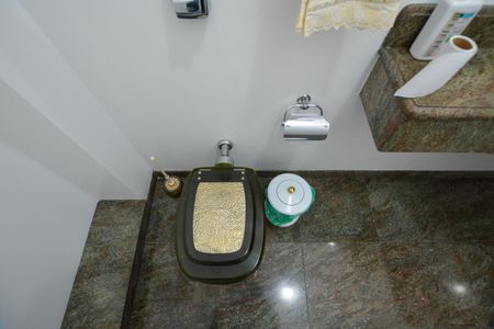 Casa à venda com 350m², 3 quartos e 4 vagasLAVABO 