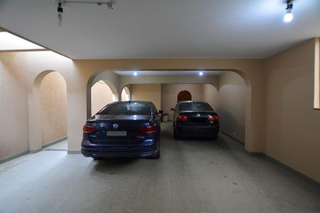 Casa à venda com 350m², 3 quartos e 4 vagasGARAGEM
