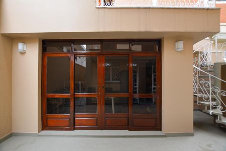Casa à venda com 350m², 3 quartos e 4 vagasSALÃO