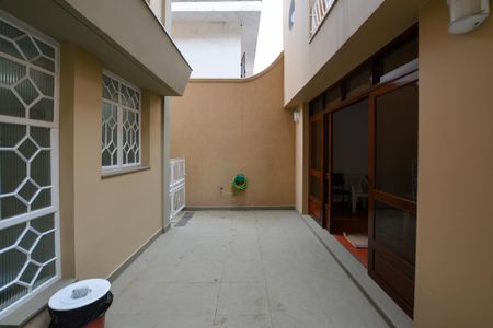 Casa à venda com 350m², 3 quartos e 4 vagasQUINTAL