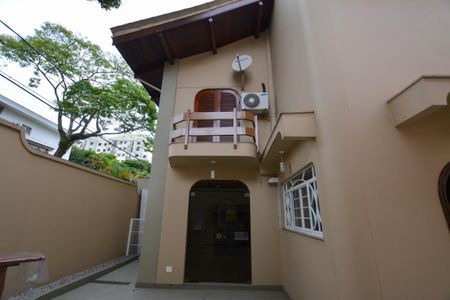 Casa à venda com 350m², 3 quartos e 4 vagasQUINTAL