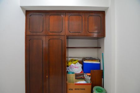 Casa à venda com 350m², 3 quartos e 4 vagasQUARTO (PEQUENO) 1 PISO INFERIOR