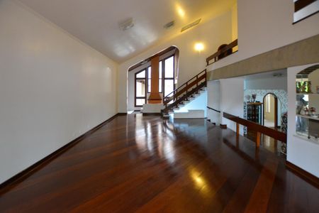 Casa à venda com 350m², 3 quartos e 4 vagasSALA