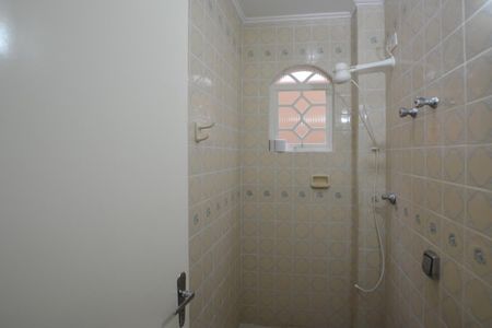 Casa à venda com 350m², 3 quartos e 4 vagasBANHEIRO PISO INFERIOR