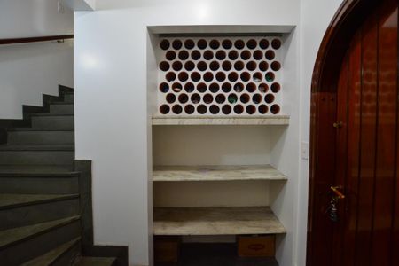Casa à venda com 350m², 3 quartos e 4 vagasACESSO PISO SUPERIOR E GARAGEM