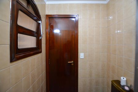 Casa à venda com 350m², 3 quartos e 4 vagasSALÃO BANHEIRO