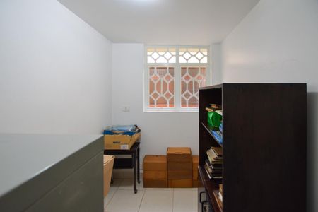 Casa à venda com 350m², 3 quartos e 4 vagasQUARTO (PEQUENO) PISO INFERIOR