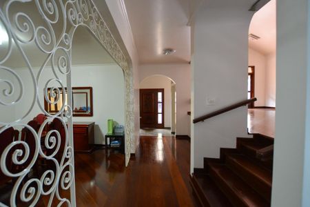 Casa à venda com 350m², 3 quartos e 4 vagasHALL ENTRE AS SALAS