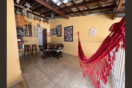 Casa à venda com 160m², 2 quartos e 3 vagas