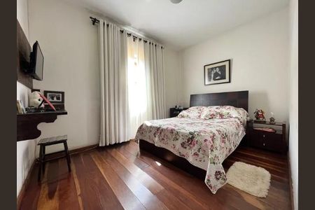 Casa à venda com 160m², 2 quartos e 3 vagas