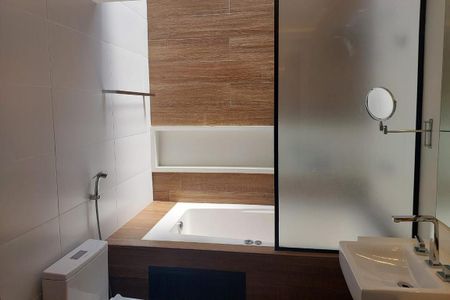 Apartamento à venda com 238m², 4 quartos e 3 vagas