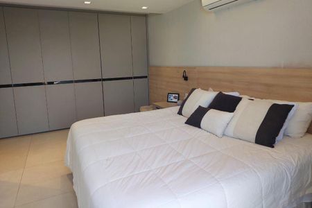 Apartamento à venda com 238m², 4 quartos e 3 vagas