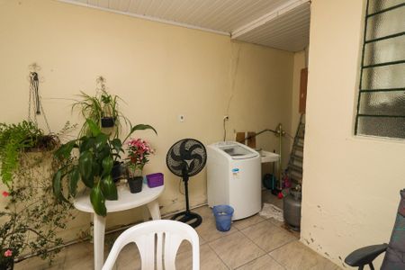Casa à venda com 100m², 2 quartos e sem vagaÁrea de Serviço