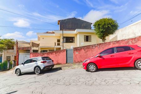 Casa à venda com 256m², 3 quartos e 2 vagasFachada