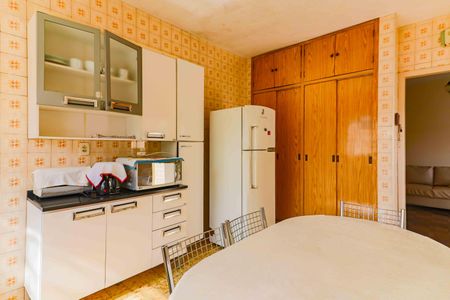 Casa à venda com 256m², 3 quartos e 2 vagasCozinha