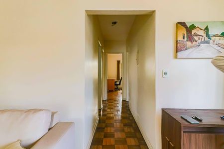 Casa à venda com 256m², 3 quartos e 2 vagasSala