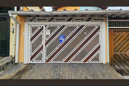 Casa para alugar com 100m², 3 quartos e 2 vagas Casa para alugar com 100m², 3 quartos e 2 vagasFachada