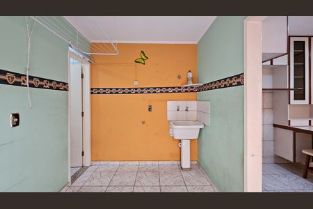 Casa para alugar com 100m², 3 quartos e 2 vagas Casa para alugar com 100m², 3 quartos e 2 vagasÁrea de Serviço