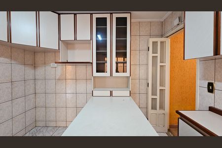 Casa para alugar com 100m², 3 quartos e 2 vagas Casa para alugar com 100m², 3 quartos e 2 vagasCozinha