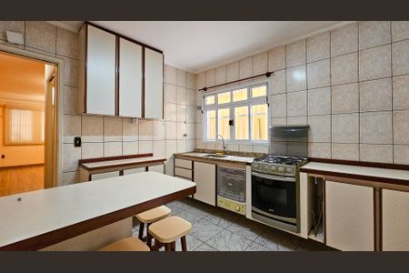 Casa para alugar com 100m², 3 quartos e 2 vagas Casa para alugar com 100m², 3 quartos e 2 vagasCozinha