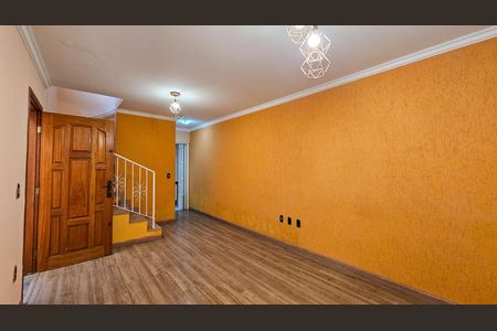 Casa para alugar com 100m², 3 quartos e 2 vagas Casa para alugar com 100m², 3 quartos e 2 vagasSala