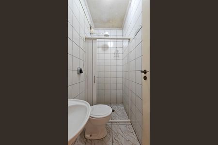 Casa para alugar com 100m², 3 quartos e 2 vagas Casa para alugar com 100m², 3 quartos e 2 vagasBanheiro 2