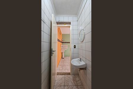 Casa para alugar com 100m², 3 quartos e 2 vagas Casa para alugar com 100m², 3 quartos e 2 vagasBanheiro 2