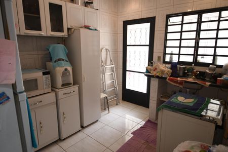 Casa à venda com 80m², 2 quartos e 7 vagasCozinha