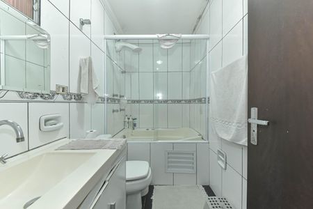 Casa à venda com 170m², 6 quartos e 2 vagasCasa 2 - Suíte 2