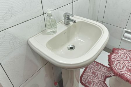 Casa à venda com 170m², 6 quartos e 2 vagasCasa 2 - Lavabo