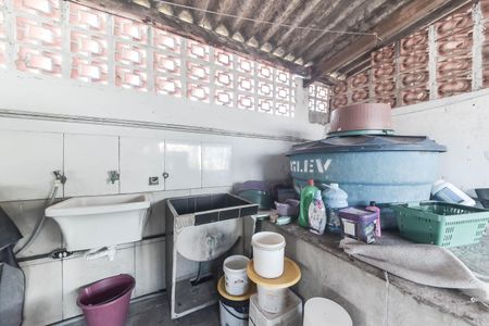 Casa à venda com 170m², 6 quartos e 2 vagasLavanderia