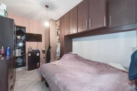 Casa à venda com 170m², 6 quartos e 2 vagasCasa 2 - Suíte 1