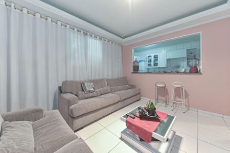 Casa à venda com 170m², 6 quartos e 2 vagasCasa 2 - Sala