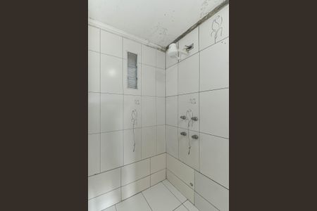 Casa à venda com 170m², 6 quartos e 2 vagasBanheiro da Suíte 1