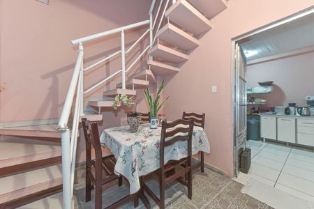 Casa à venda com 170m², 6 quartos e 2 vagasCasa 2 - Sala de Jantar