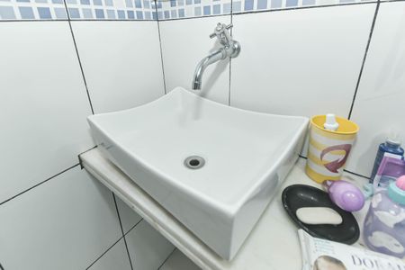 Casa à venda com 170m², 6 quartos e 2 vagasBanheiro da Suíte 2