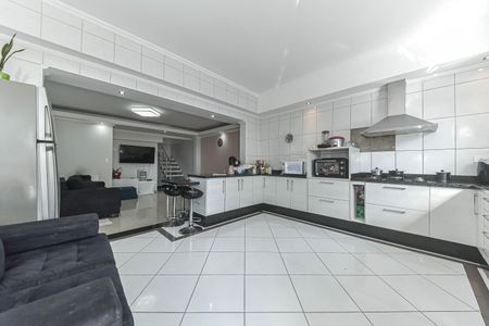 Casa à venda com 170m², 6 quartos e 2 vagasCozinha